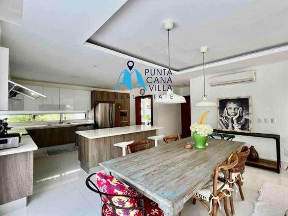 Three Bedroom Villa for Sale in Downtown Punta Cana, Bávaro ()