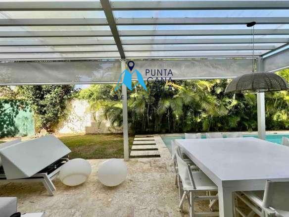 Three Bedroom Villa for Sale in Downtown Punta Cana, Bávaro ()