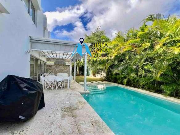 Three Bedroom Villa for Sale in Downtown Punta Cana, Bávaro ()