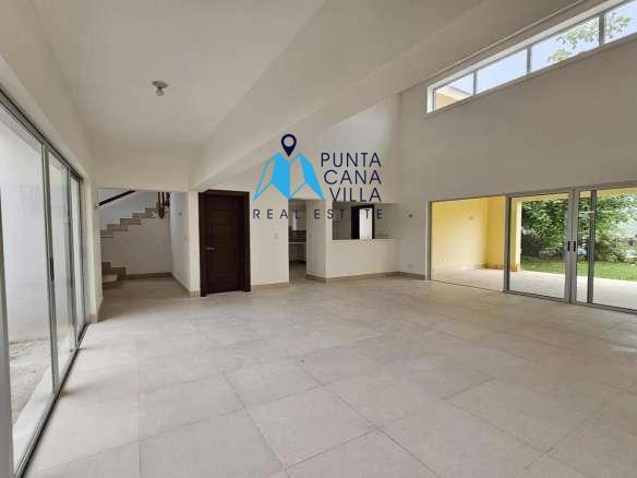 Villa Palmareca – Elegant Four Bedroom Home for Sale in Punta Cana Village ()