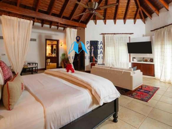 Luxurious Five Bedroom Villa for Sale in Arrecife, Puntacana Resort & Club ()