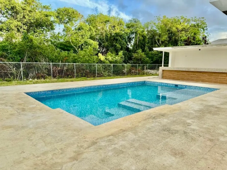 ID Elegant Four Bedroom Villa for Sale in Punta Cana Village, Dominican Republic ()