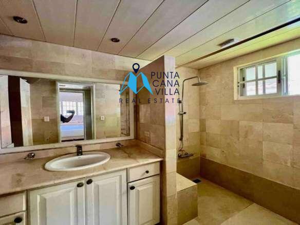 Cocotal, Punta Cana Real Estate Bed Duplex Villa w Maid's Room ()