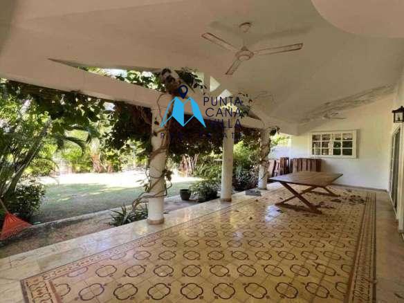 Cocotal, Punta Cana Real Estate Bed Duplex Villa w Maid's Room ()