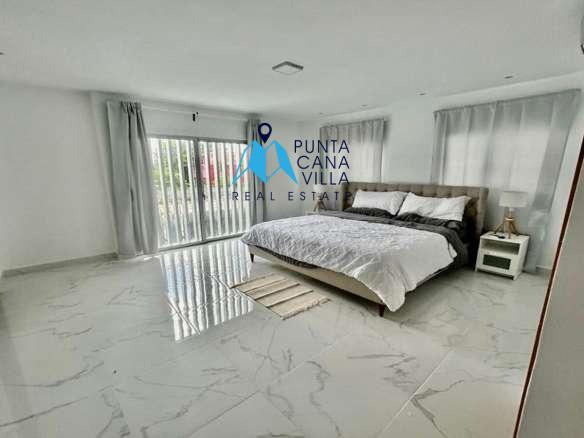 Bavaro Beach Villa for Sale – BR, Fully Furnished, Walk to Beach ()