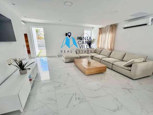Bavaro Beach Villa for Sale – BR, Fully Furnished, Walk to Beach ()
