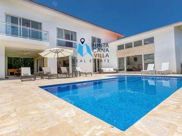 Modern Cocotal Bavaro Villa for Sale – Spacious Bedrooms ()