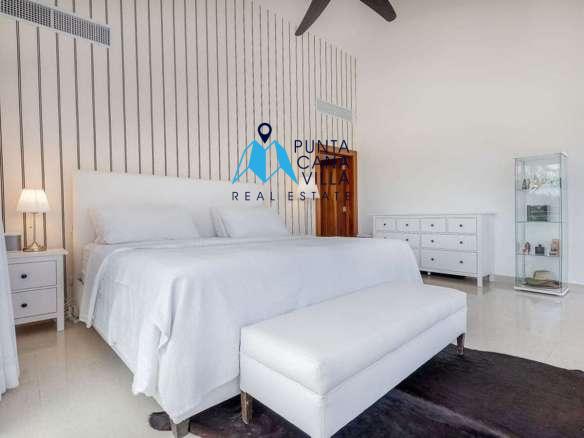 Modern Cocotal Bavaro Villa for Sale – Spacious Bedrooms ()