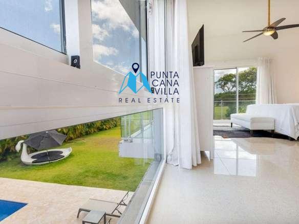 Modern Cocotal Bavaro Villa for Sale – Spacious Bedrooms ()