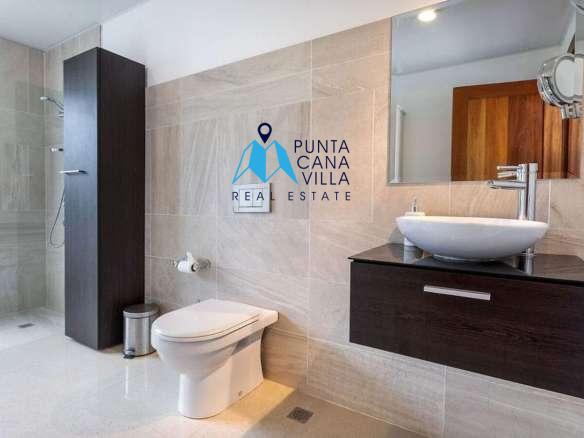 Modern Cocotal Bavaro Villa for Sale – Spacious Bedrooms ()
