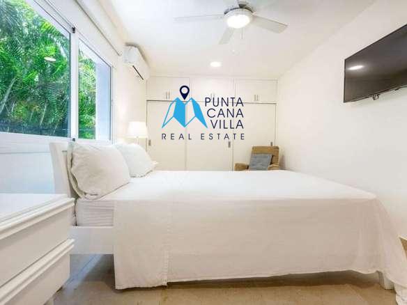 Modern Cocotal Bavaro Villa for Sale – Spacious Bedrooms ()