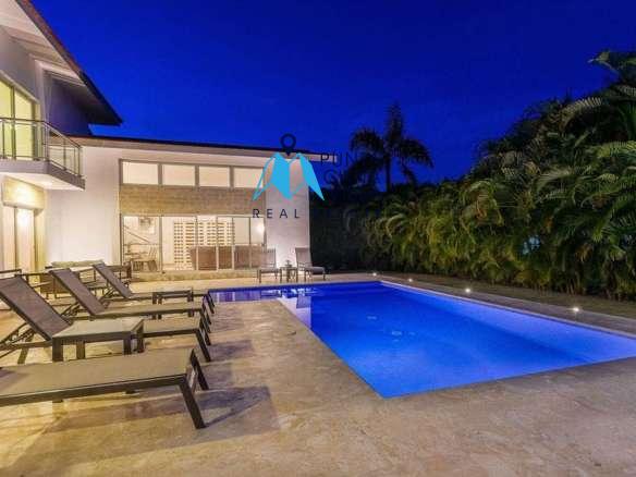 Modern Cocotal Bavaro Villa for Sale – Spacious Bedrooms ()