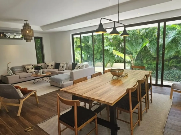 ID Spacious Punta Cana Village Home for Sale, Villa Eucalipto ()