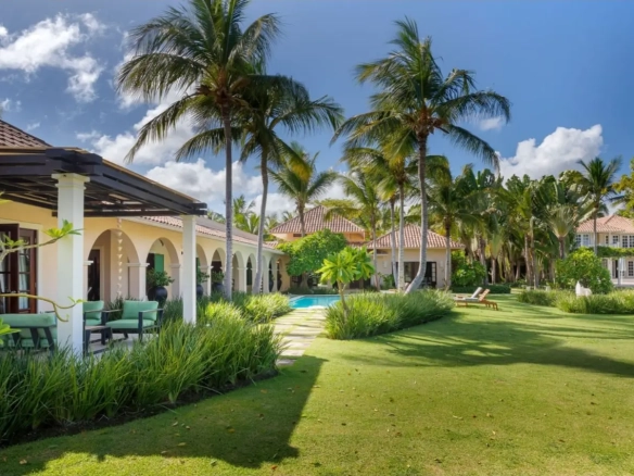 ID , Arrecife Villa Four Bedrooms of Pure Golf and Ocean Frontage at Punta Cana Resort ()