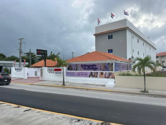 ID Turnkey Punta Cana Hotel for Sale Featuring Ready to Rent Apartments in Los Corales ()