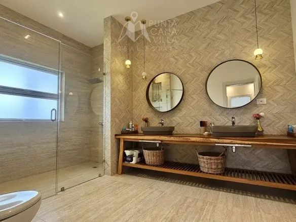 ID Elegant Bedroom Luxury Home Villa Algarrobo for Sale in Punta Cana Village ()