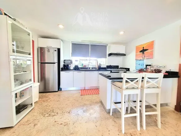ID Exclusive Bedroom Beachfront Penthouse in Playa Turquesa, Bavaro for Sale ()